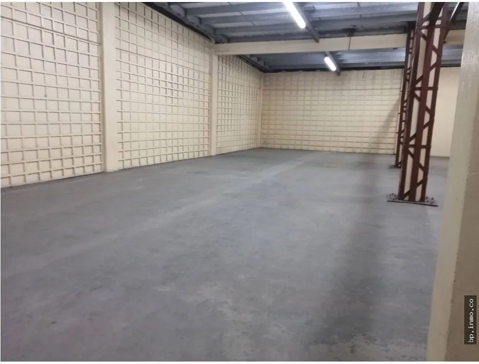 FOR LEASE: WAREHOUSE IN FREE TRADE ZONE - 1,800 m2