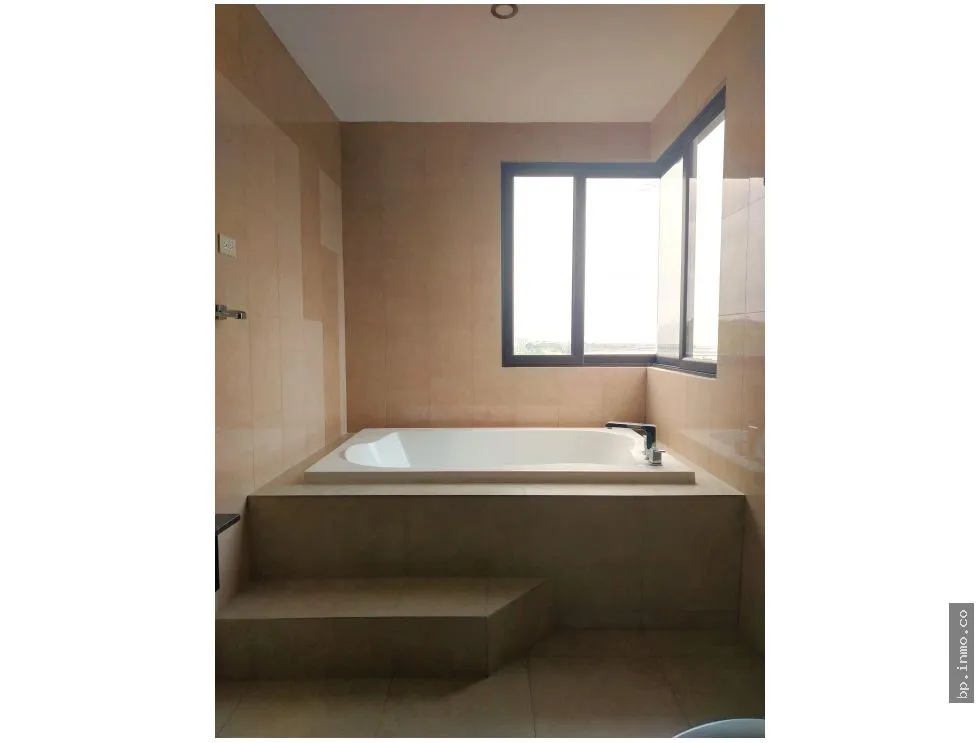 APARTMENT FOR SALE IN PH AMADOR HEIGHTS, AMADOR