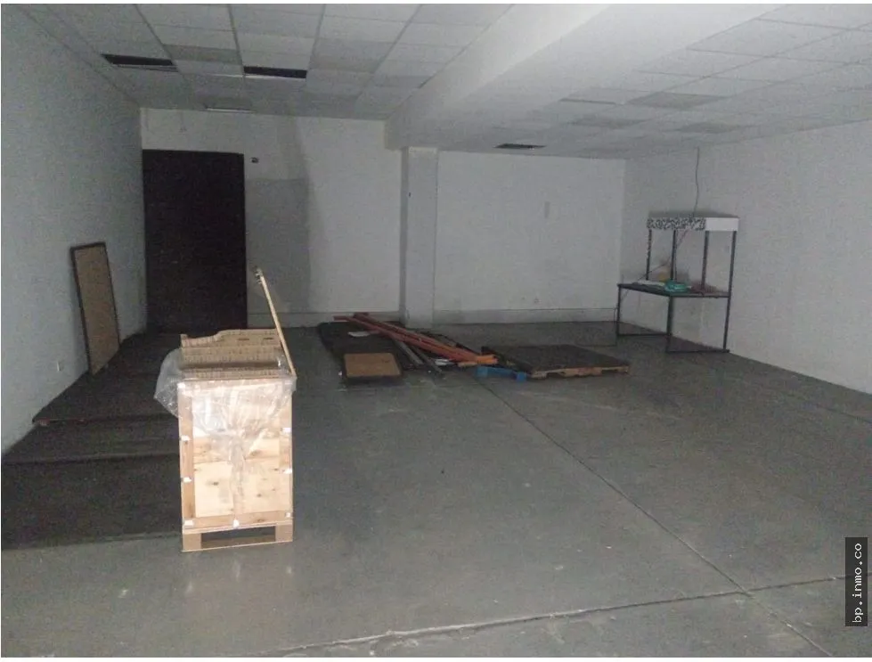 FOR RENT: 337 m² COMMERCIAL SPACE IN TUMBA MUERTO