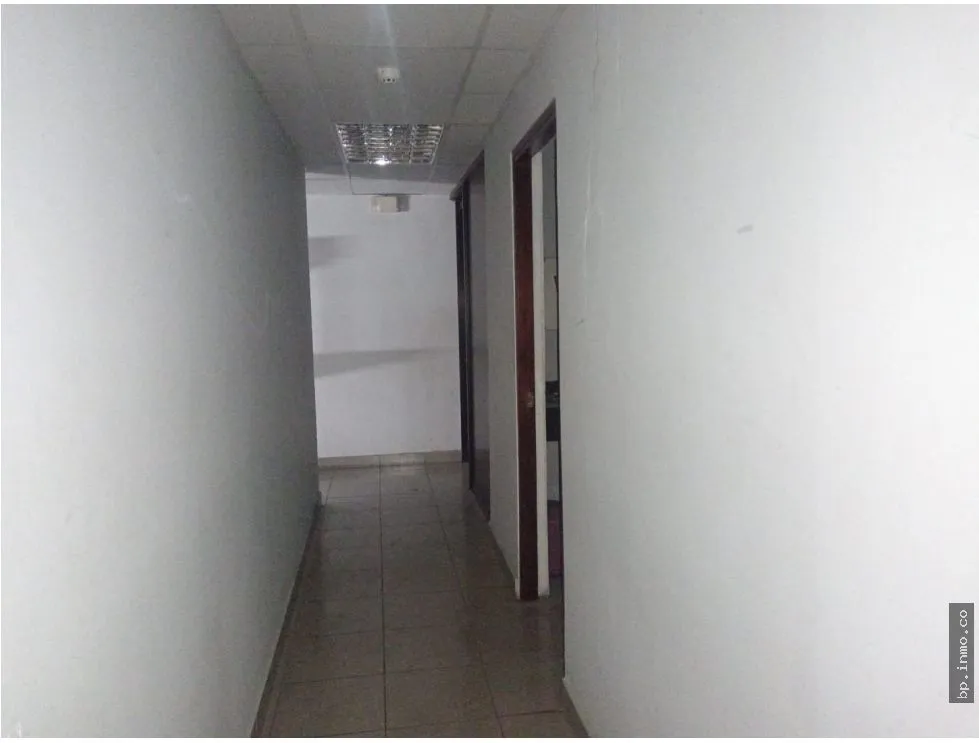 FOR RENT: 337 m² COMMERCIAL SPACE IN TUMBA MUERTO