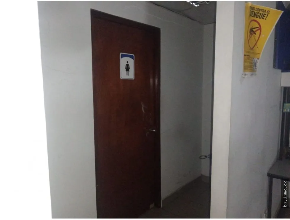 FOR RENT: 337 m² COMMERCIAL SPACE IN TUMBA MUERTO