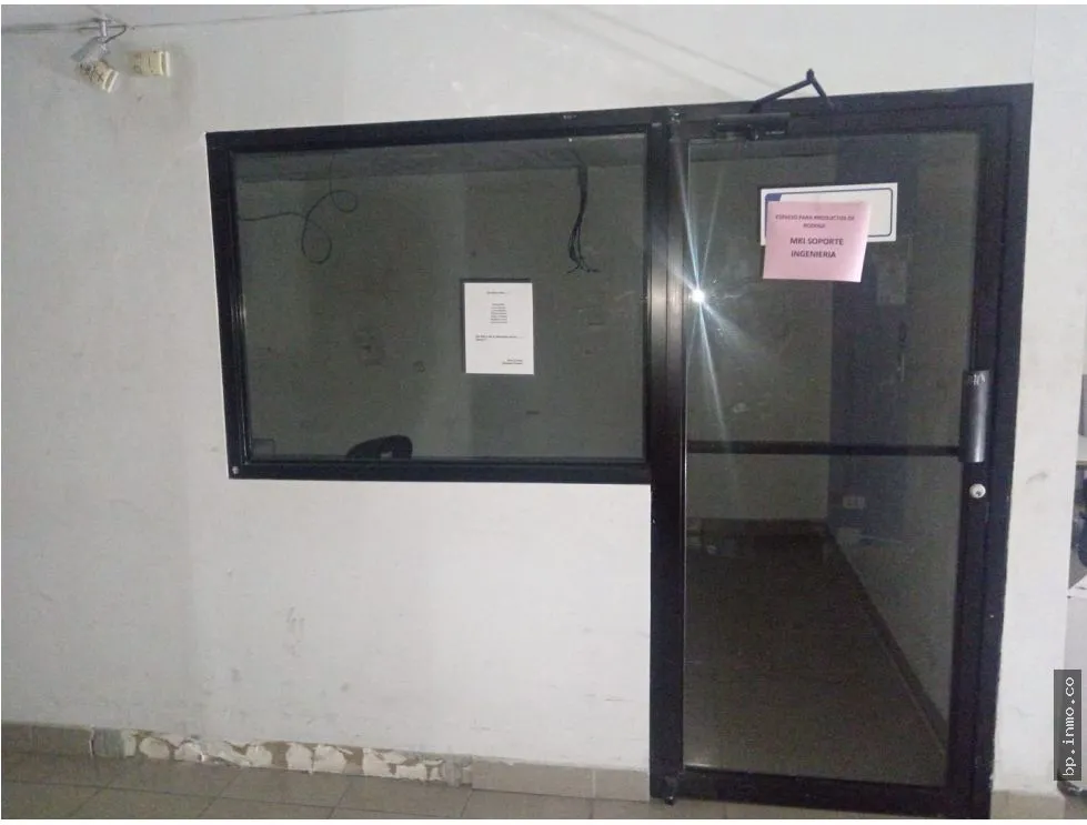 FOR RENT: 337 m² COMMERCIAL SPACE IN TUMBA MUERTO