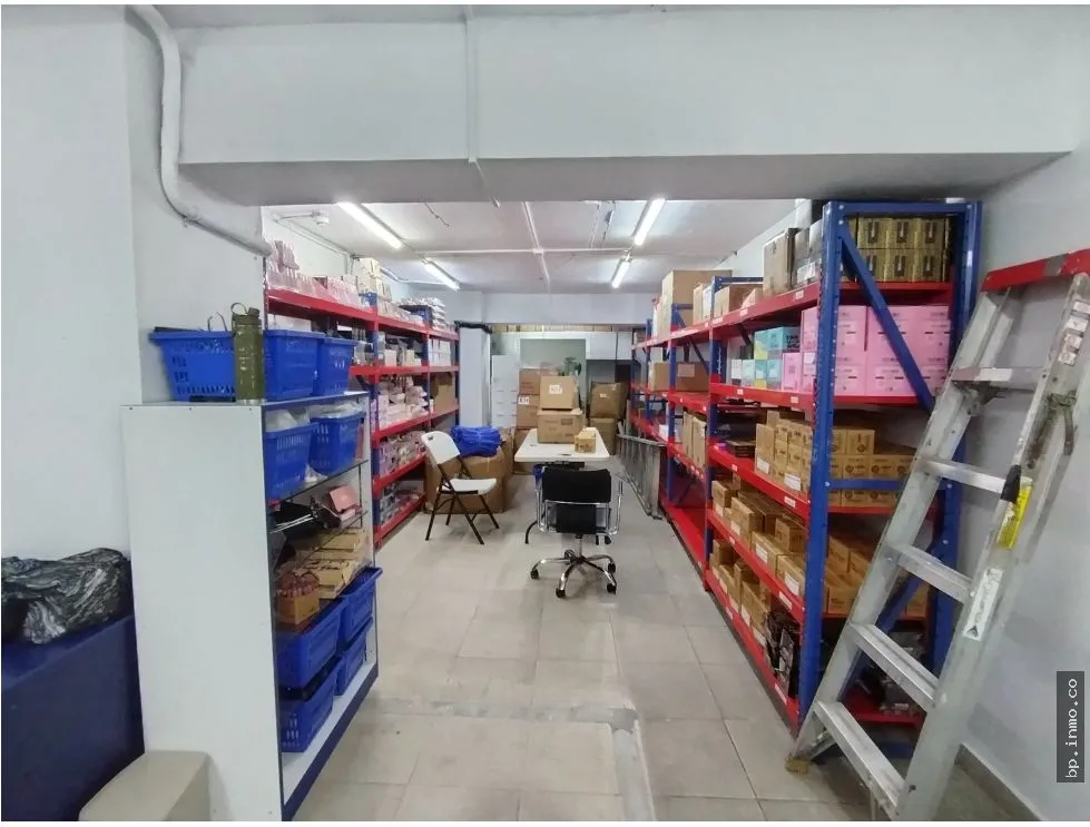 COMMERCIAL SPACE FOR SALE IN ALBROOK, ZEBRA CORRIDOR