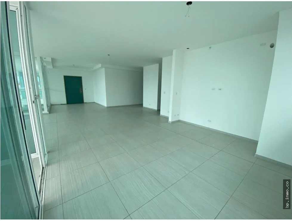 Apartment for Sale in The Towers Residences, Calle 50