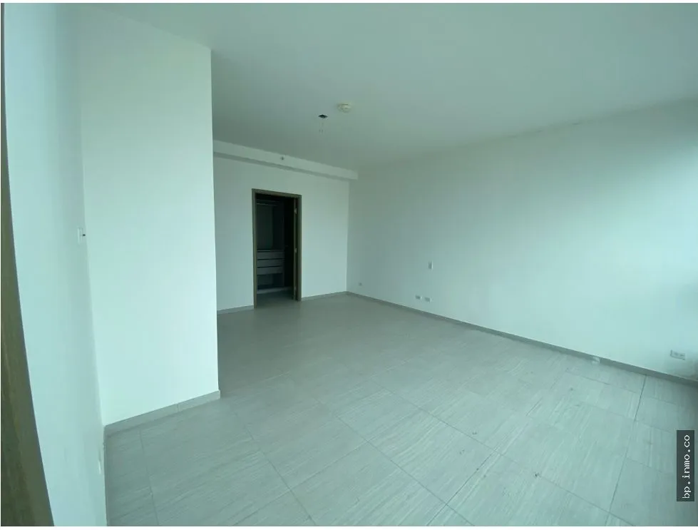 Apartment for Sale in The Towers Residences, Calle 50