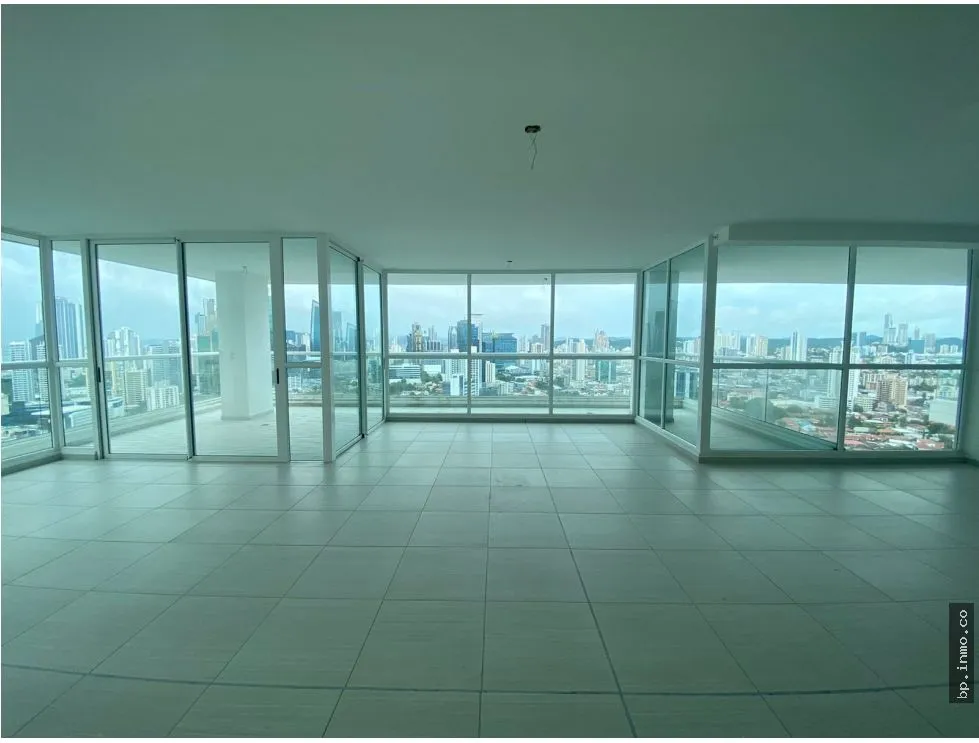 Apartment for Sale in The Towers Residences, Calle 50