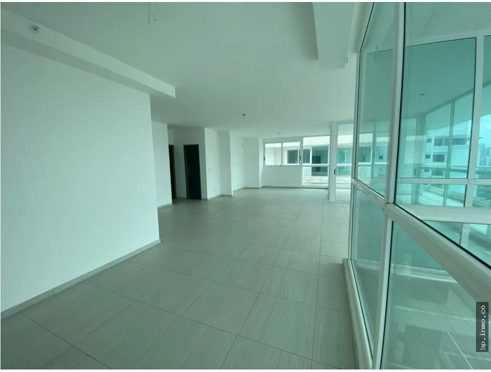 Apartment for Sale in The Towers Residences, Calle 50