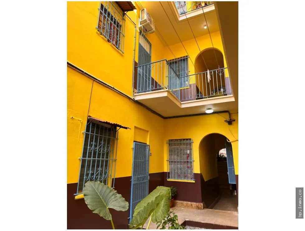 HOUSE FOR SALE STUDENTS, SANTA ANA
