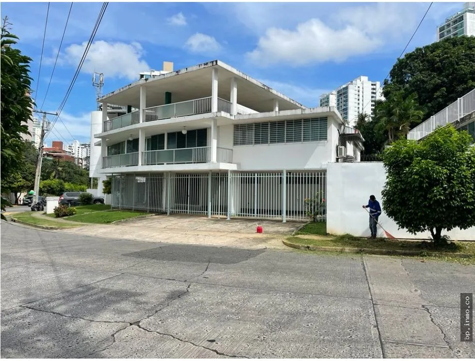 HOUSE FOR SALE 1,076.48 m2 IN PUNTA PAITILLA