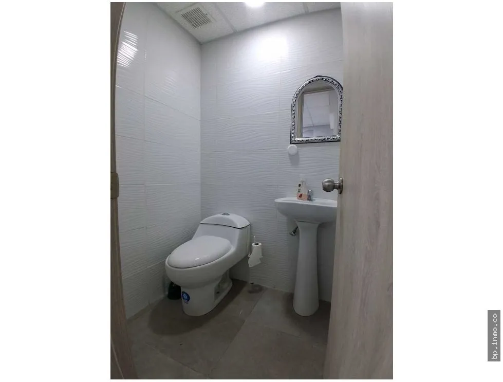 FOR RENT: 90 m² COMMERCIAL SPACE IN PUNTA PAITILLA