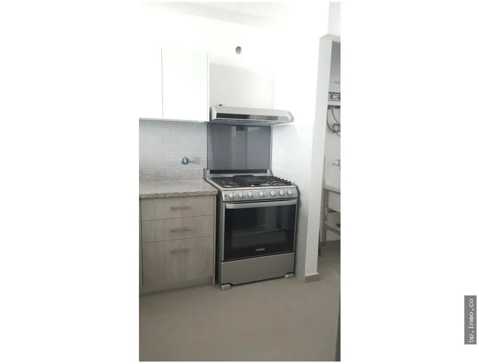 APARTMENT FOR SALE/RENT IN PH SIGNATURE - LA CRESTA