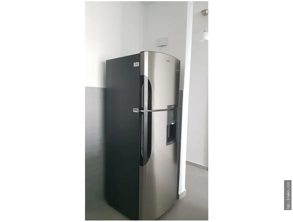 APARTMENT FOR SALE/RENT IN PH SIGNATURE - LA CRESTA