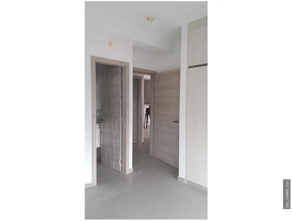 APARTMENT FOR SALE/RENT IN PH SIGNATURE - LA CRESTA