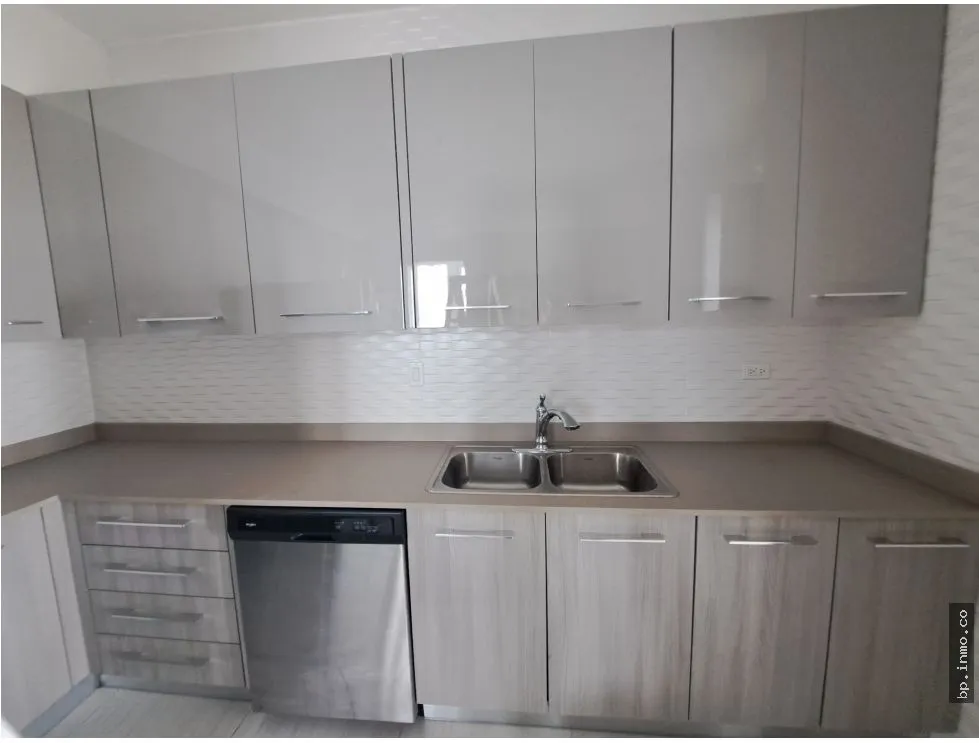 APARTMENT FOR SALE IN THE TOWERS RESIDENCES, SAN FRANCISCO