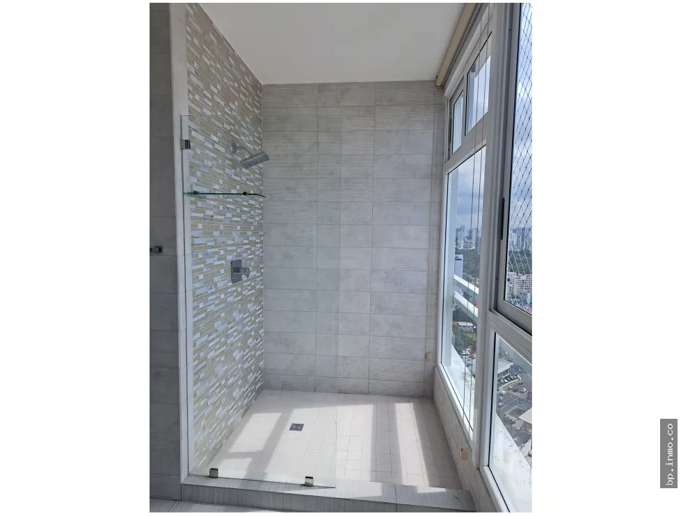 APARTMENT FOR SALE IN THE TOWERS RESIDENCES, SAN FRANCISCO