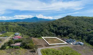 2,100 m² Lot for Sale in Las Trancas, Boquete