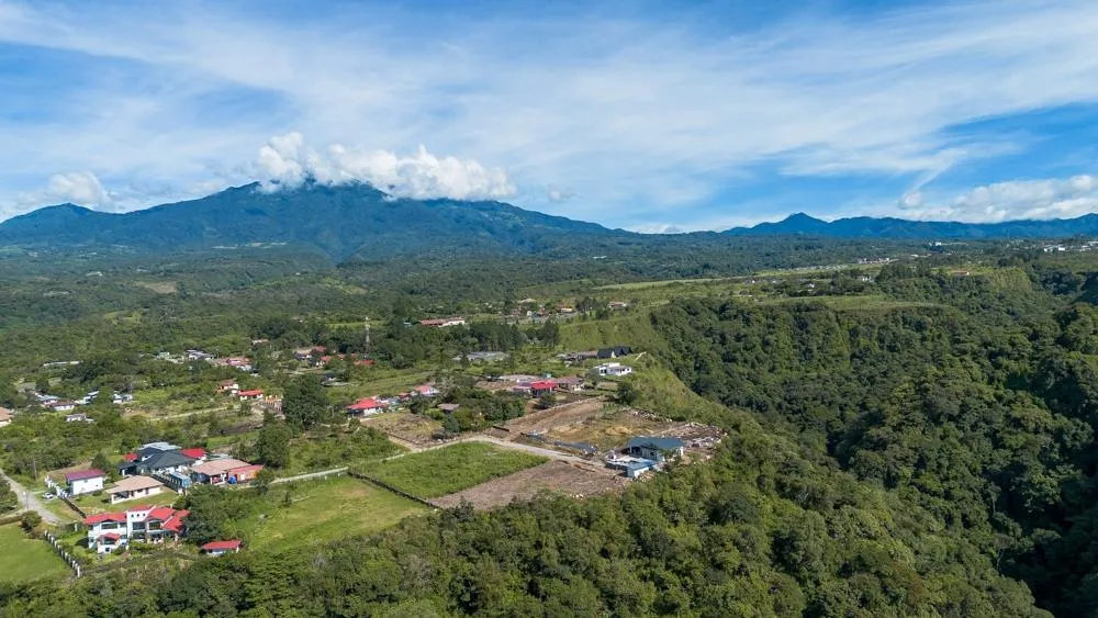 2,100 m² Lot for Sale in Las Trancas, Boquete