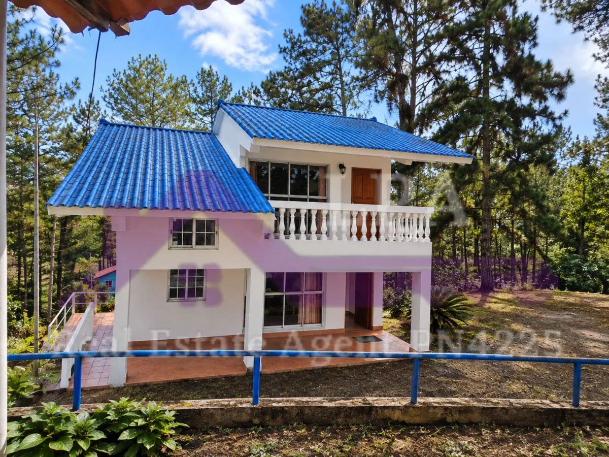 House for Sale in Cerro Azul