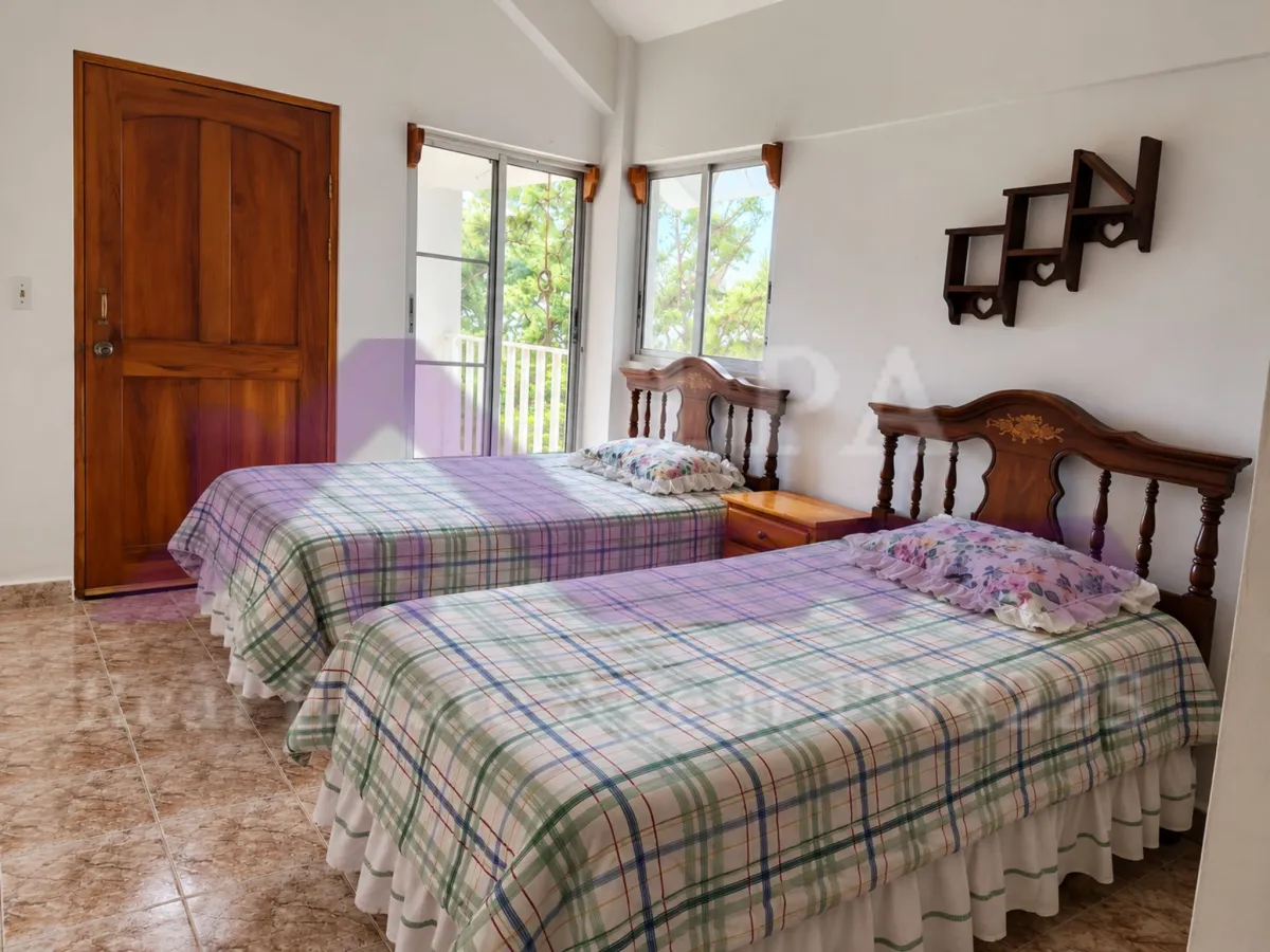 House for Sale in Cerro Azul