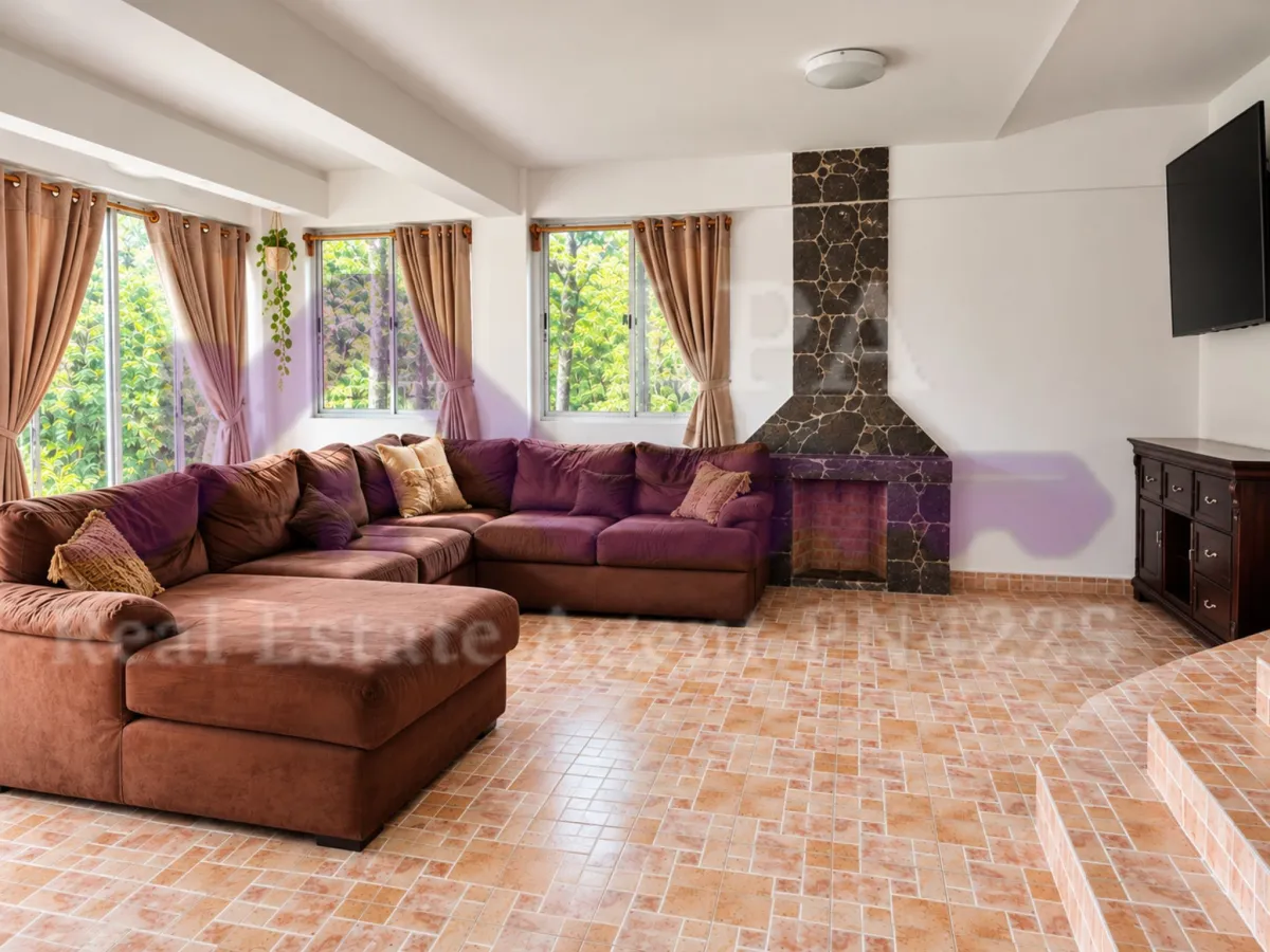 House for Sale in Cerro Azul