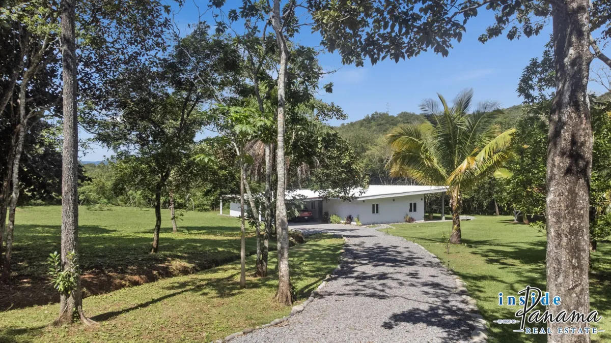 Self-Sufficient 10 Ha Riverside Finca for Sale Near Boquete | 3 Homes & Investment Potential