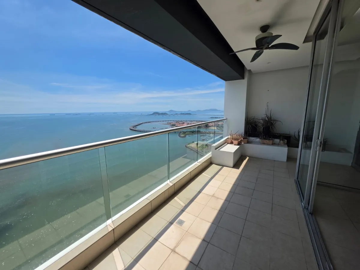 Apartment for Sale at PH Rivage Tower, Avenida Balboa