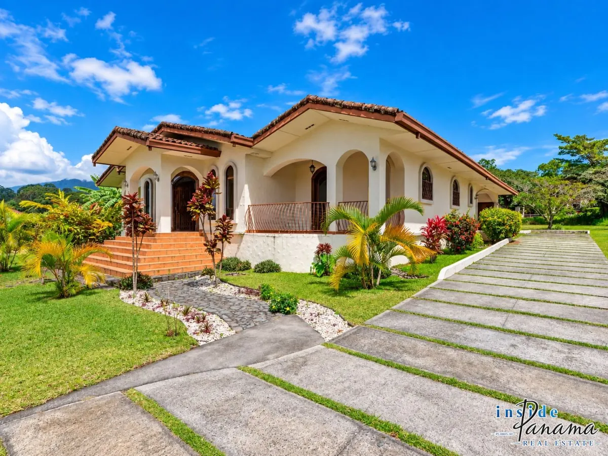 Spacious 3-Bedroom Home For Sale in Boquete Country Club