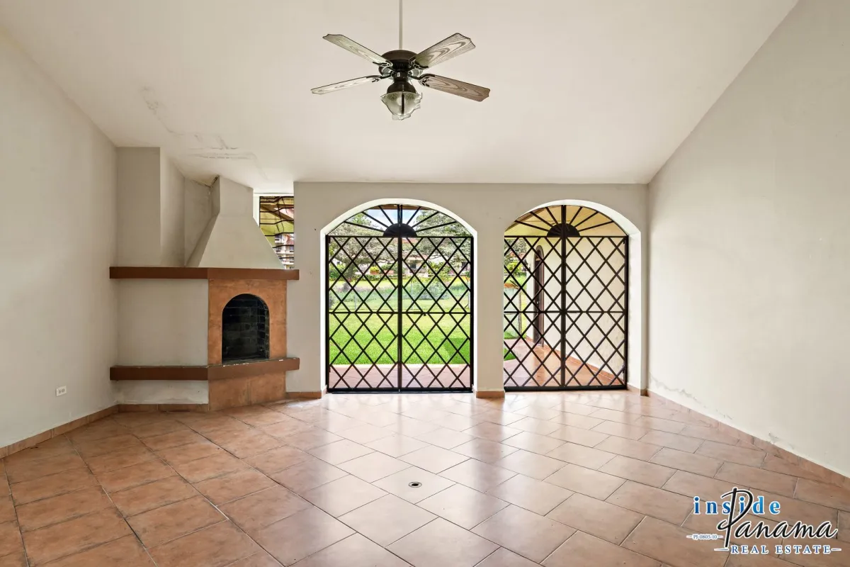 Spacious 3-Bedroom Home For Sale in Boquete Country Club