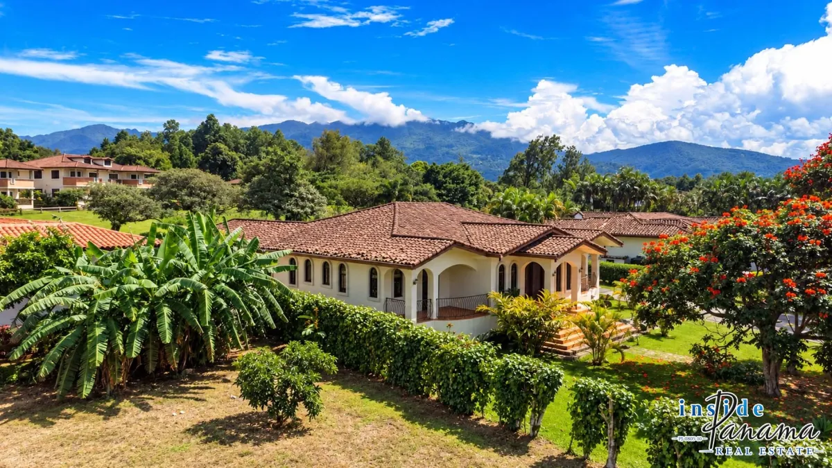 Spacious 3-Bedroom Home For Sale in Boquete Country Club