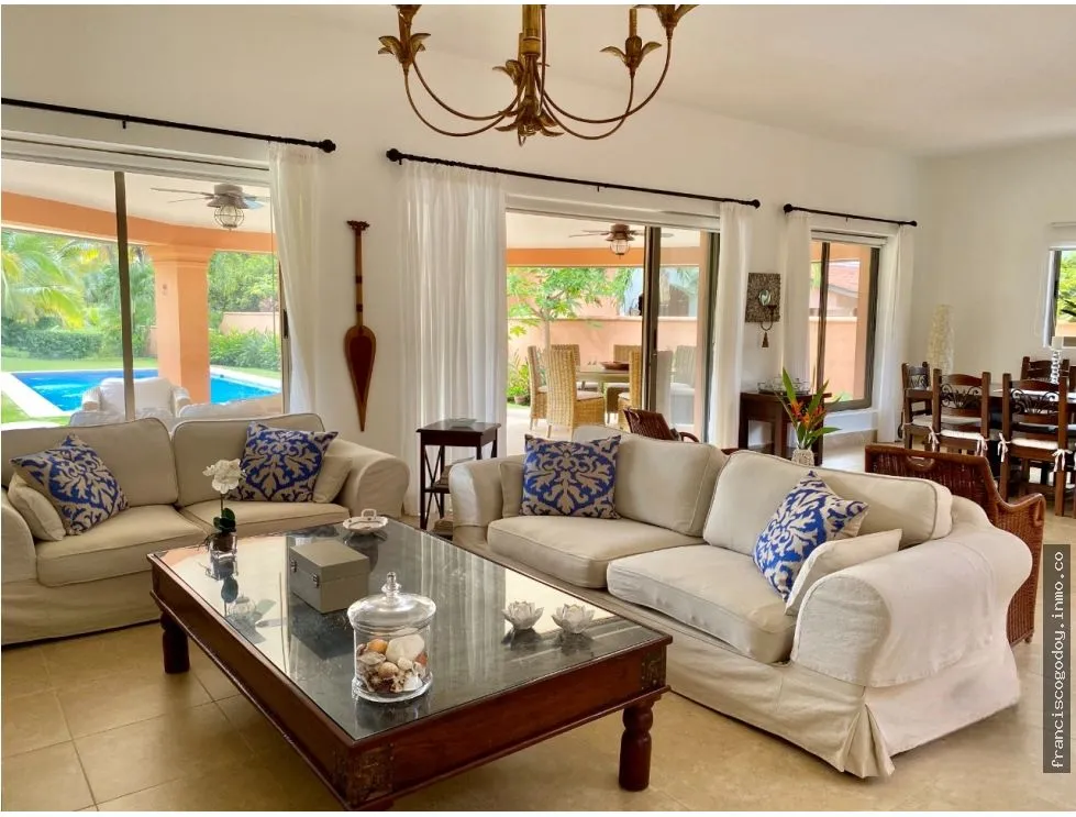 Beachfront House for Sale, Buenaventura