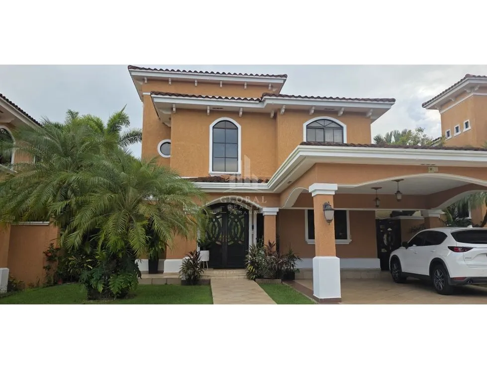 Sale of Spacious House in Clayton Village with Swimming Pool