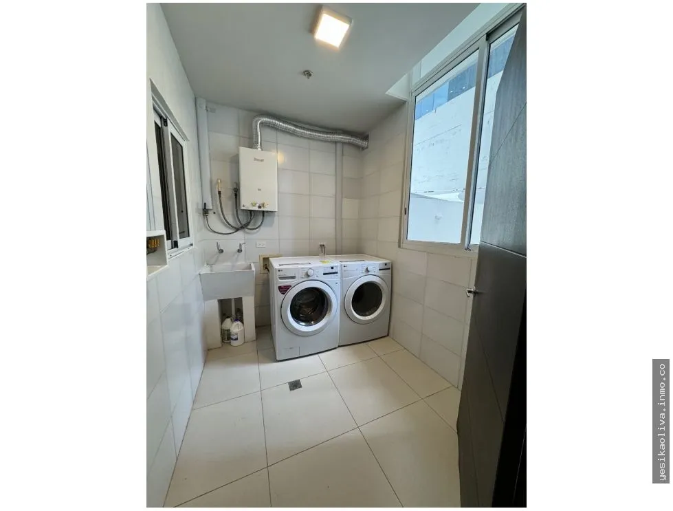 Sale of Furnished Apartment in Costa del Este