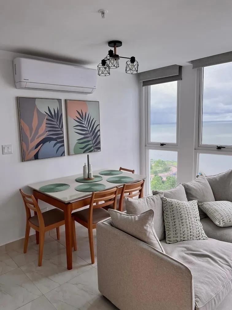 PH THE SANDS: Apartamento amoblado con vista al mar