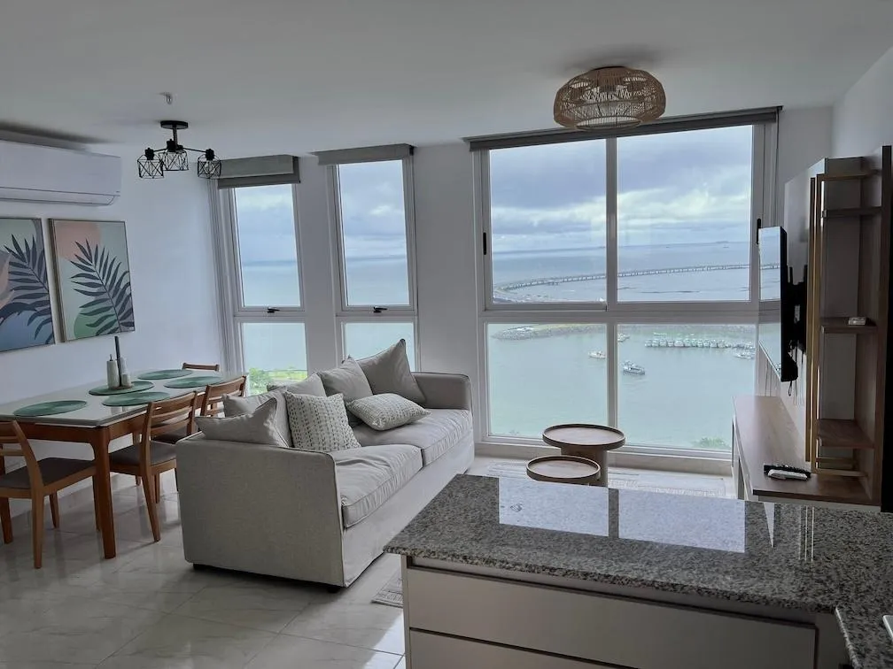 PH THE SANDS: Apartamento amoblado con vista al mar