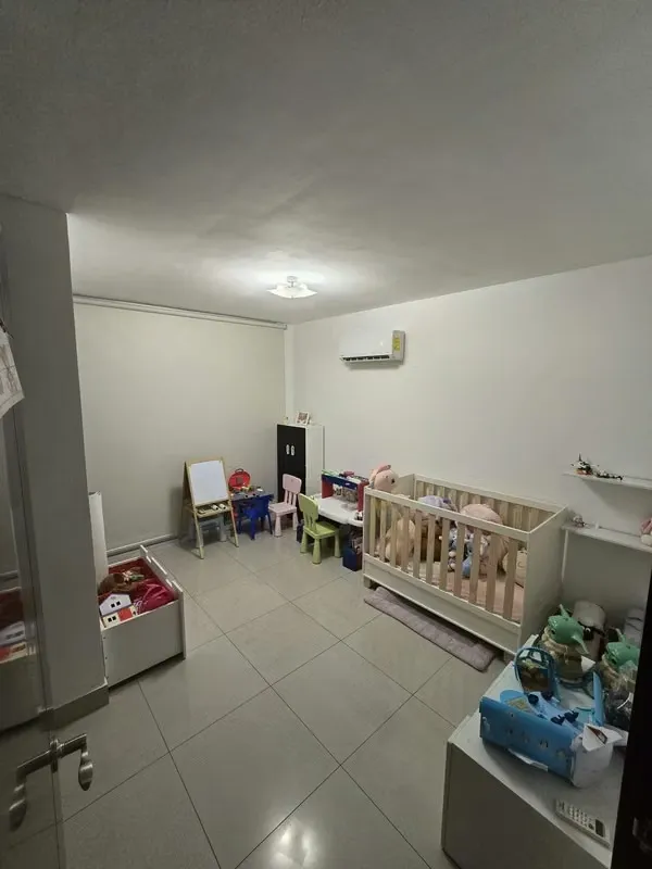 220 m² Furnished Apartment Across from Town Center, Costa del Este