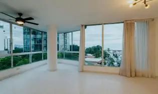 Exclusive Property in Coco del Mar – 175 m², One Apartment per Floor, 3 Bedrooms