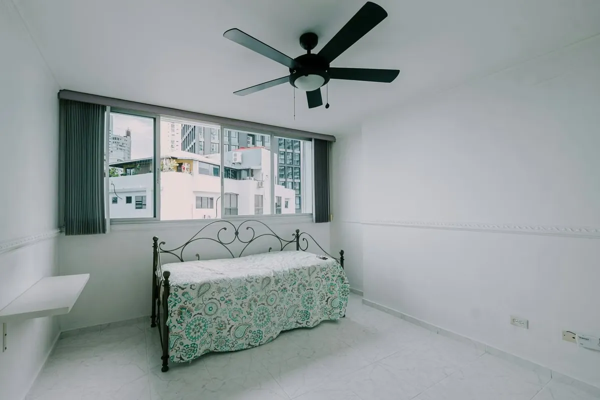 Exclusive Property in Coco del Mar – 175 m², One Apartment per Floor, 3 Bedrooms