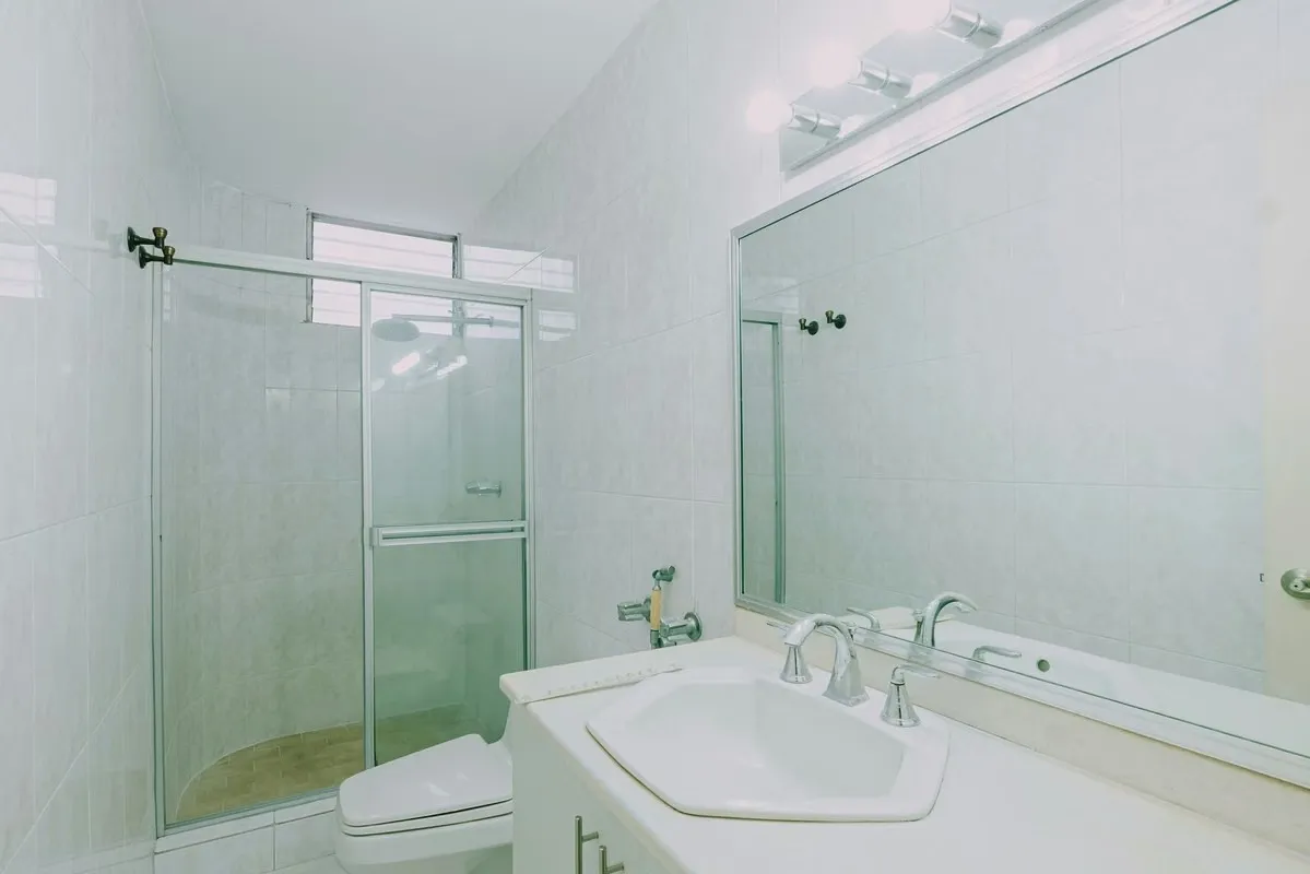 Exclusive Property in Coco del Mar – 175 m², One Apartment per Floor, 3 Bedrooms