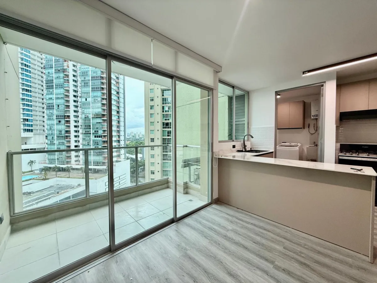 RENT OR SALE APT IN COSTA DEL ESTE