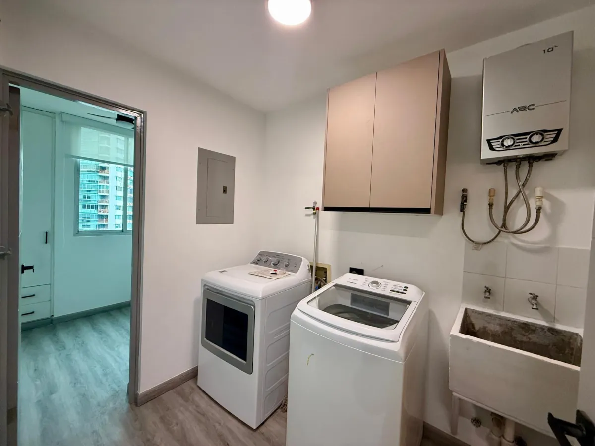 RENT OR SALE APT IN COSTA DEL ESTE