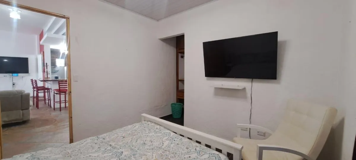 Casa de 4 Recámaras con Piscina Privada y Jacuzzi en El Espino
