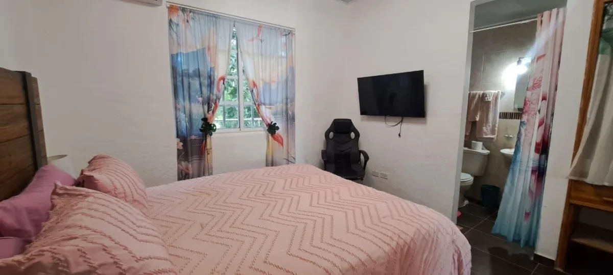 Casa de 4 Recámaras con Piscina Privada y Jacuzzi en El Espino