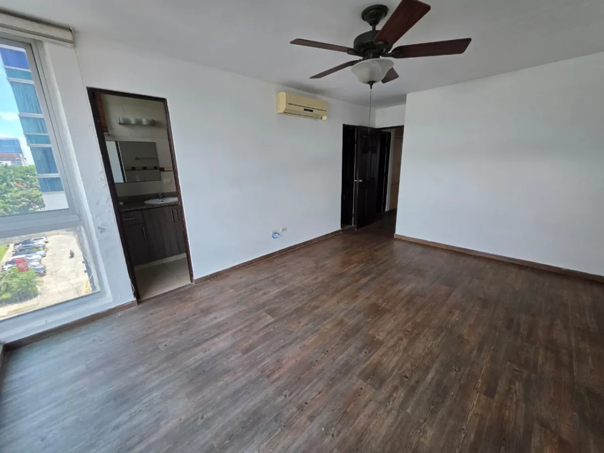 Apartment for Sale at PH Sol del Este