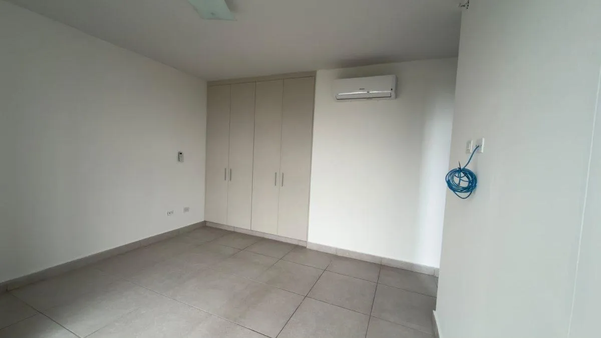Apartamento en Venta en Condado del Rey Torre 700