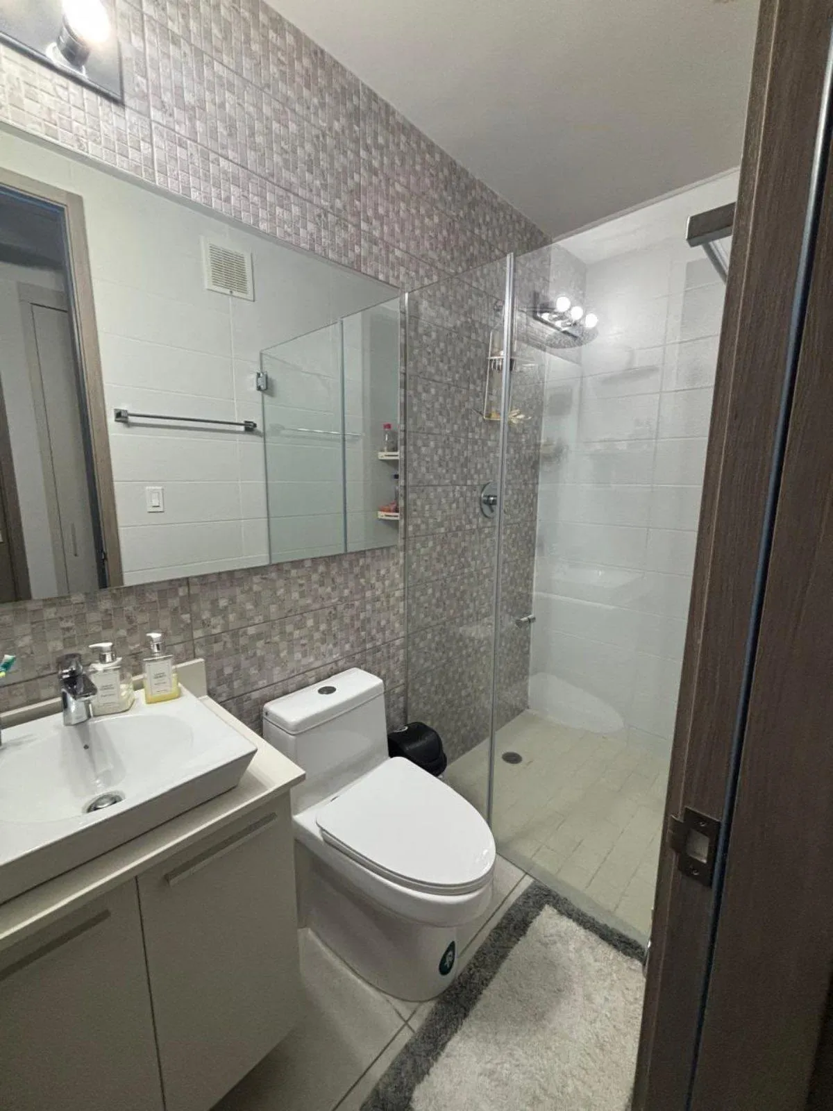 Apartamento en Venta en Condado del Rey Torre 700