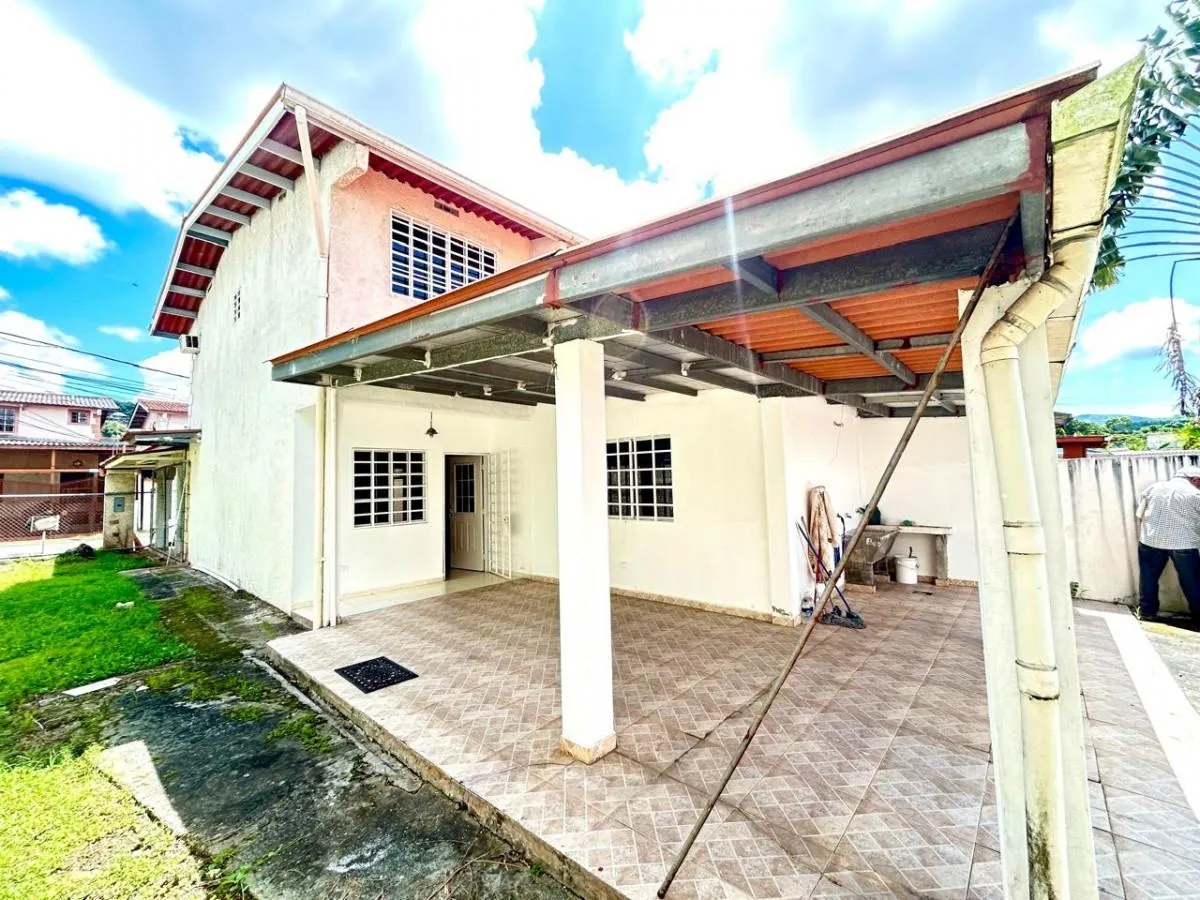 Se vende en Arraiján Centro, Residencial Los Cortijos
