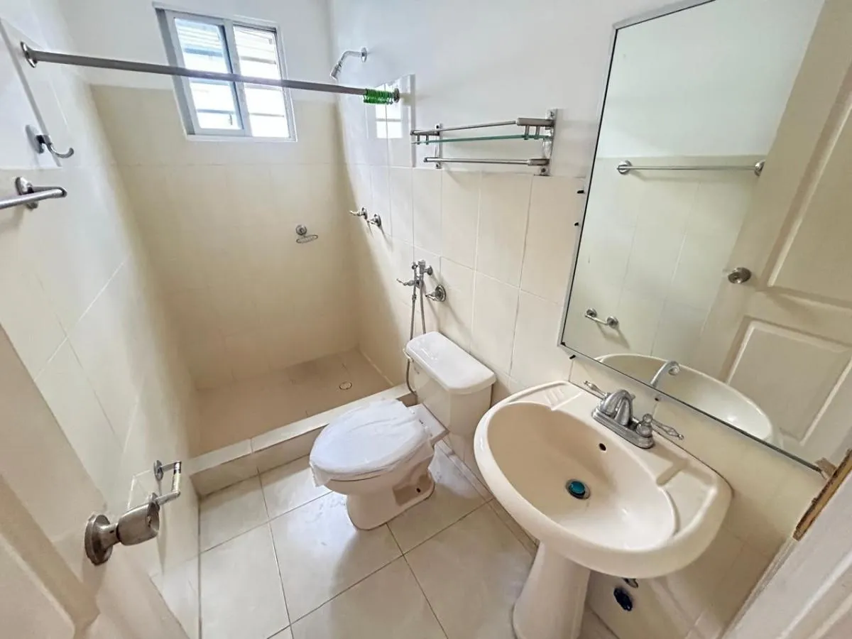 Se vende en Arraiján Centro, Residencial Los Cortijos