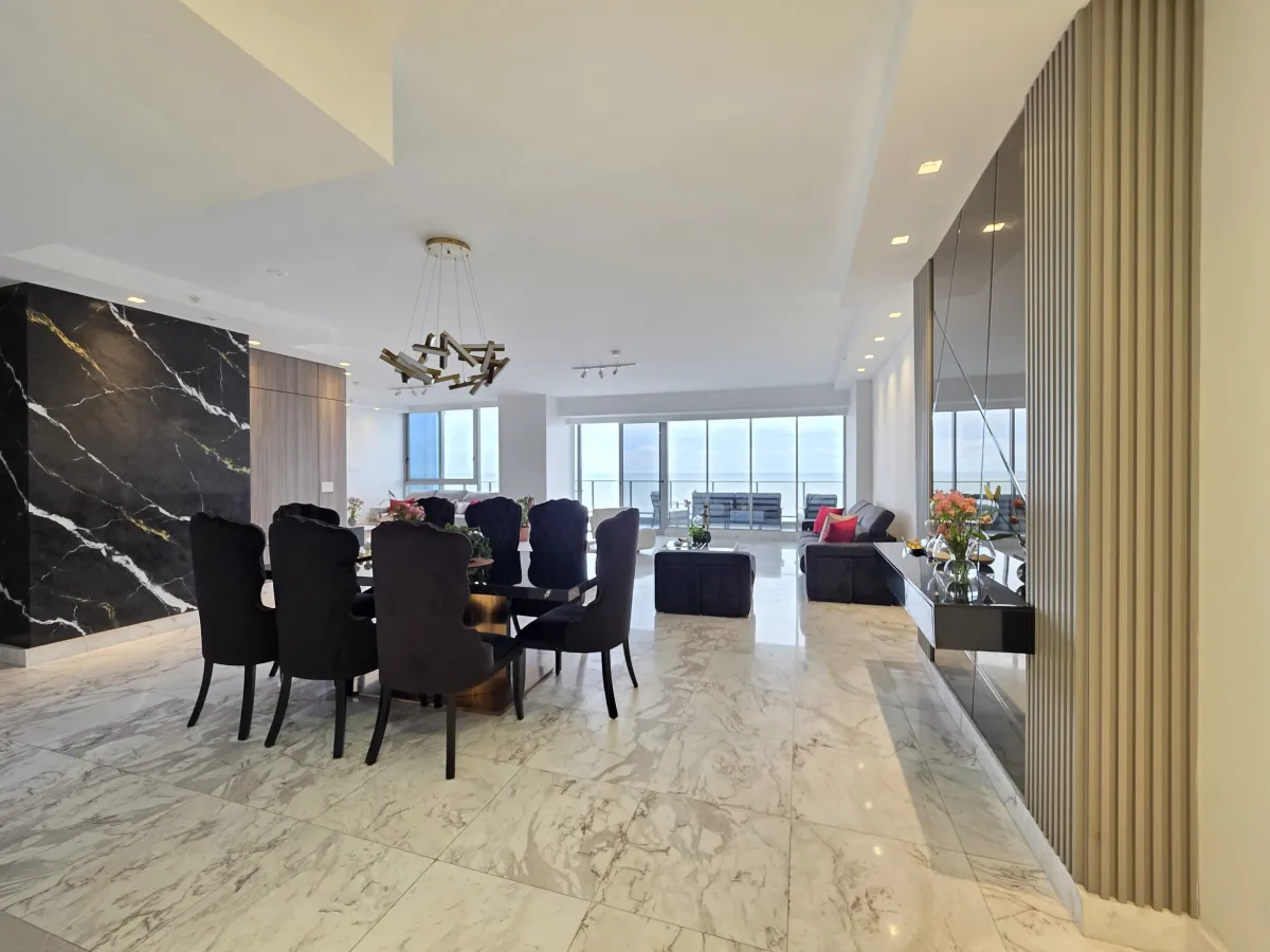 Furnished apartment for rent at PH Regalía, Costa del Este
