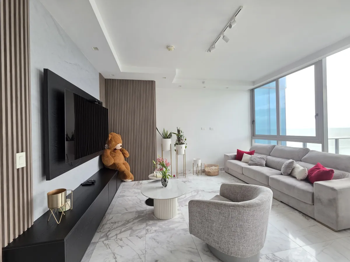 Furnished apartment for rent at PH Regalía, Costa del Este