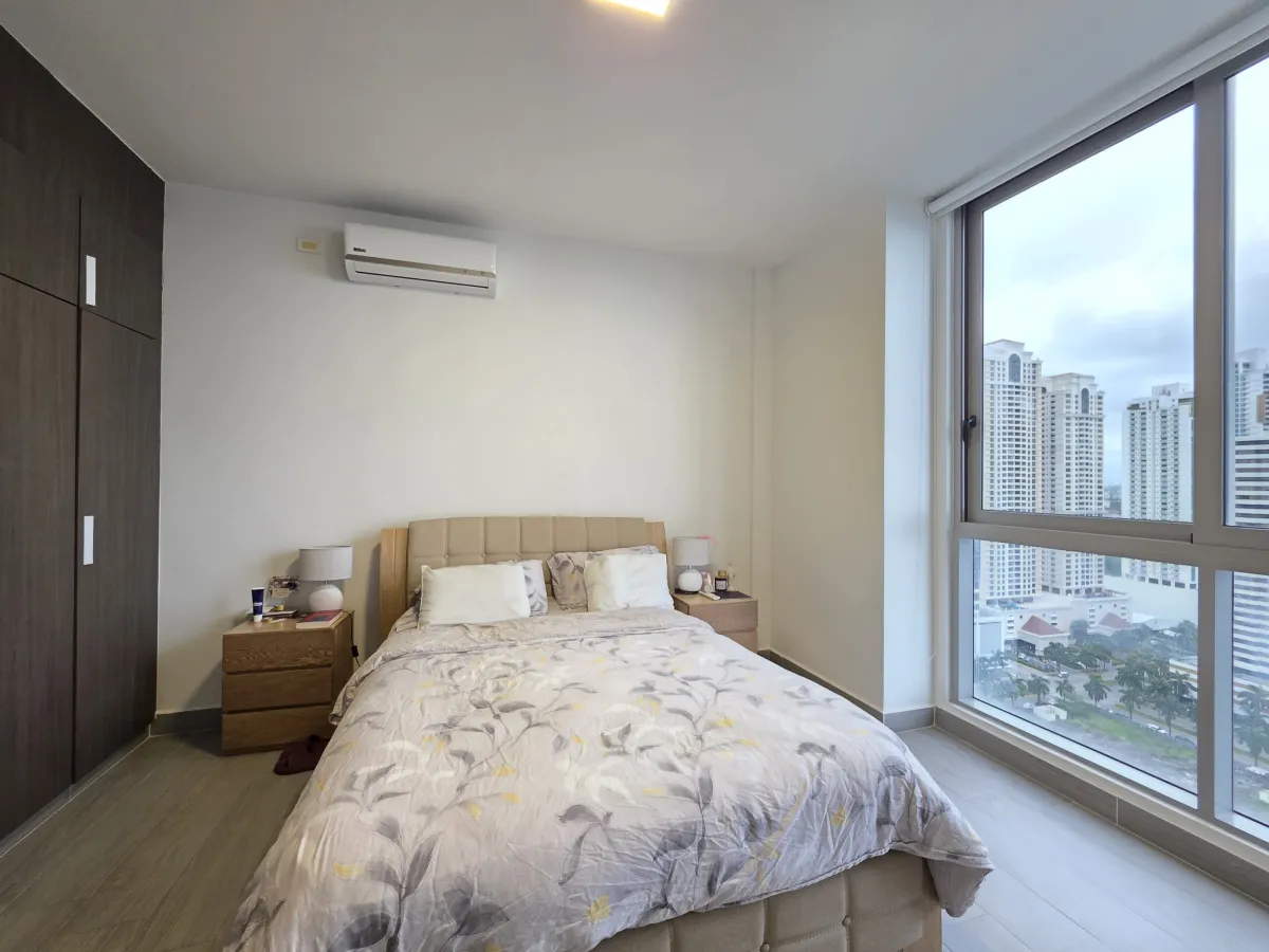 Furnished apartment for rent at PH Regalía, Costa del Este
